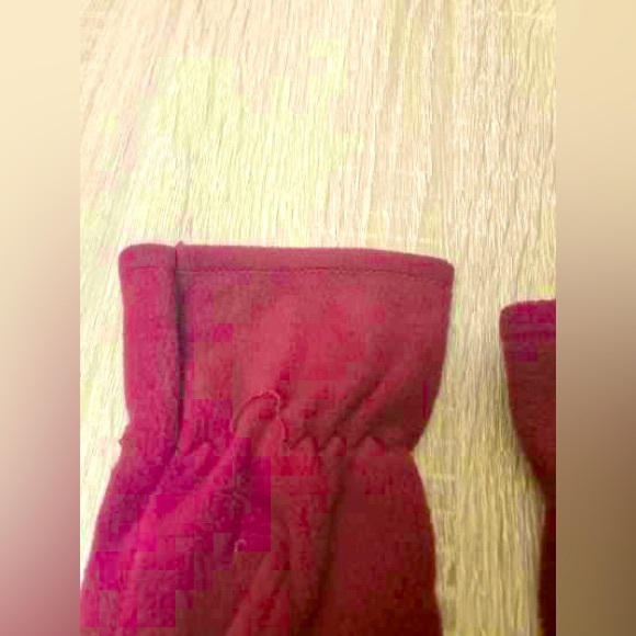 Burgundy / Red Gloves - Winter - Picture 3 of 4